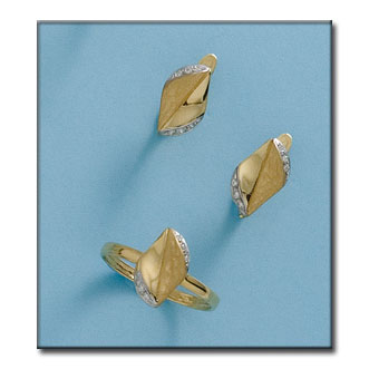 PENDIENTES EN ORO DE 18KL